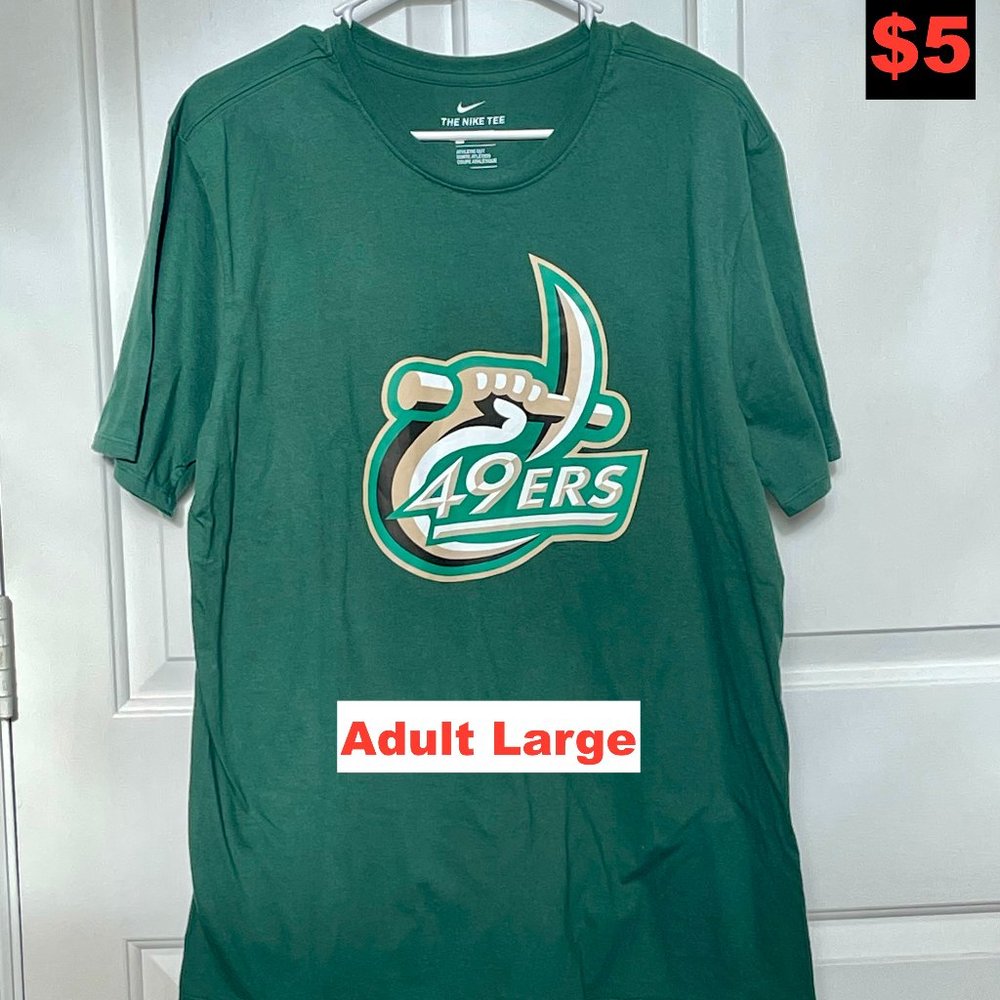Charlotte 49ers Nike T-shirt